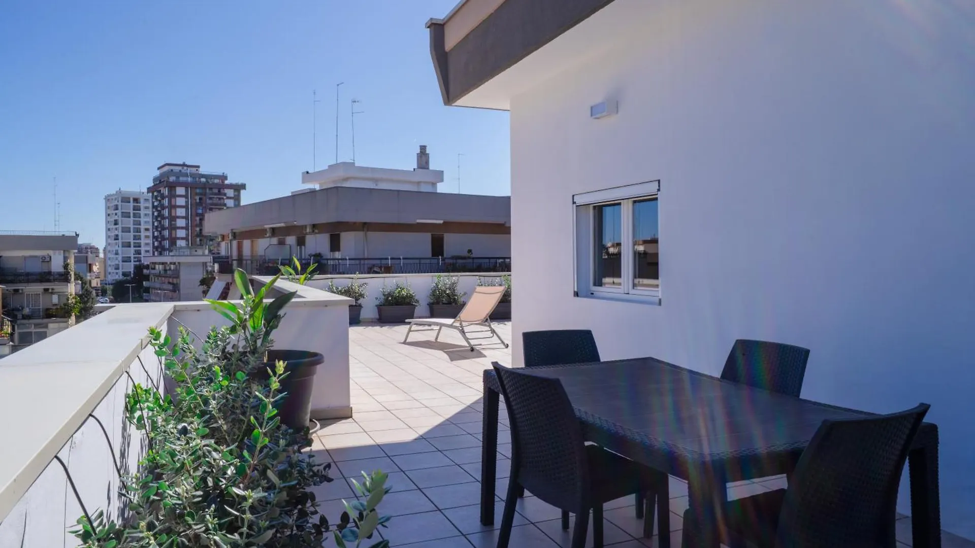 La Terrazza Del Galateo Διαμέρισμα Μπάρι 0*,